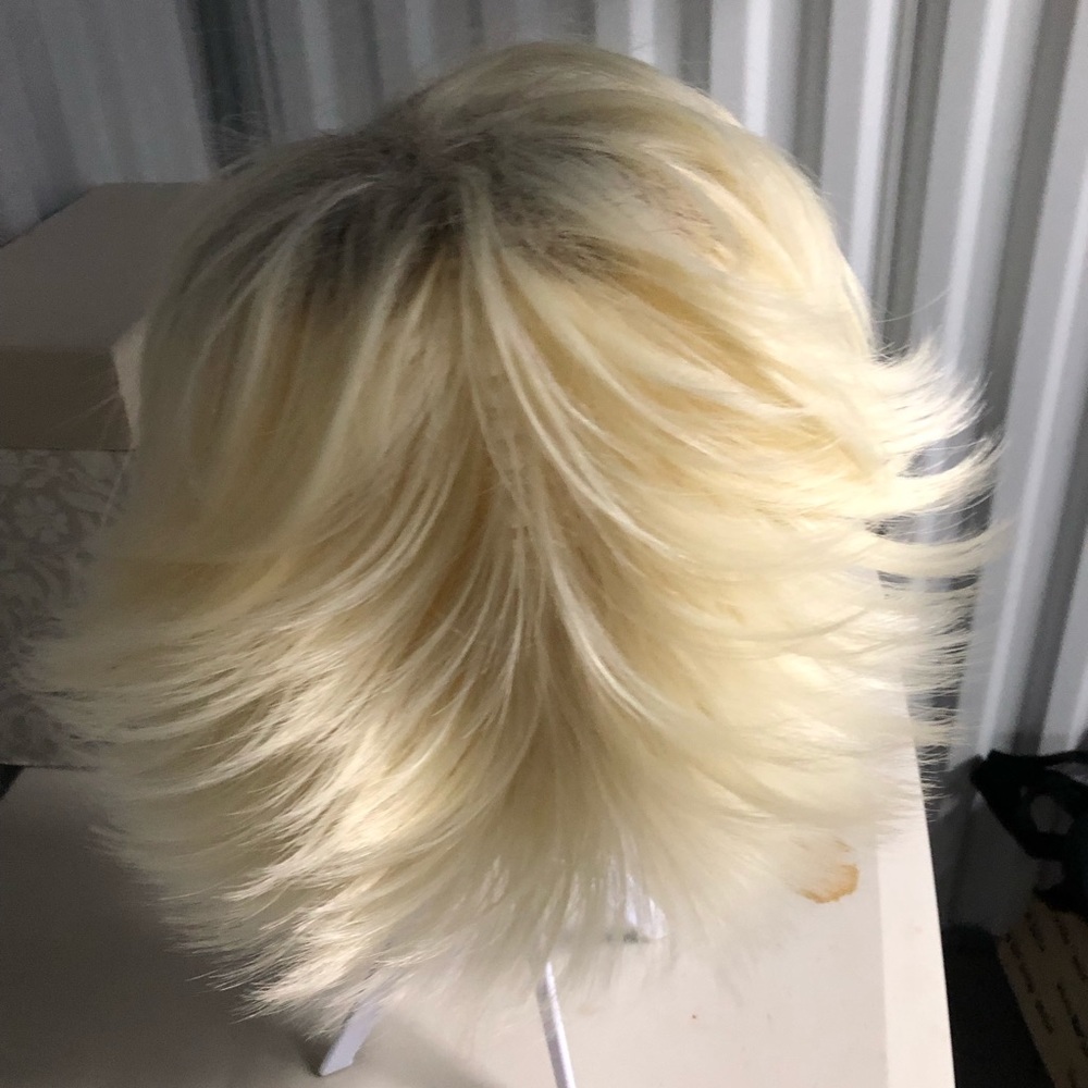 DIY SYNTHETIC BLONDE FLIP WIG 27C/316 - Picture 4 of 8